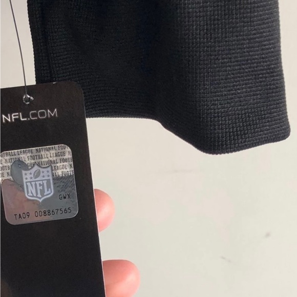 NEW Steelers Sweatshirt with Tags - Picture 2 of 3